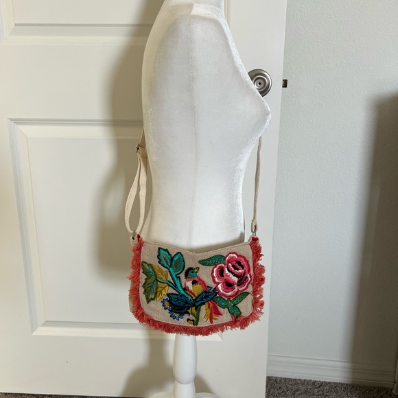 EUC Anthropologie Embroidered Floral Crossbody Bag - Picture 3 of 10